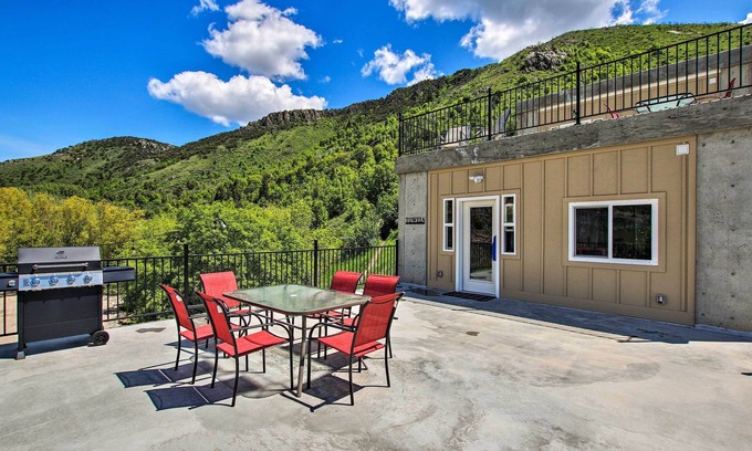 Lava Hot Springs Apartment | Lava Hot Springs Studio 4-Min Walk to Pools!