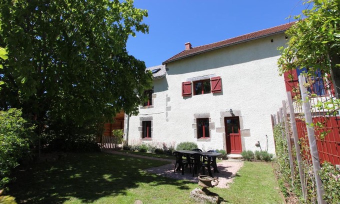 Espinasse House | Lava Lodge