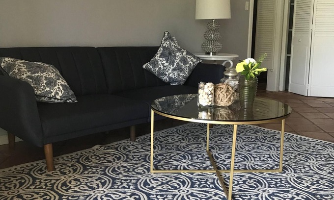 Shoal Bay Cottage | LaVanda Cottage, Romantic Ocean Getaway