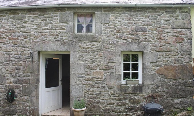 Huelgoat Apartment | Lavender Cottage