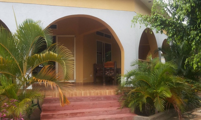 Adjumani Hotel | Lavic Country Resort