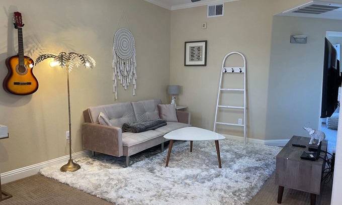 Santa Clara Condo | Lavish 2bed apt w/great location/GYM/fully stocked