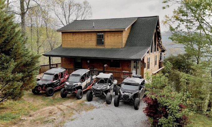 Helenwood House | Lazy Bear Cottage-No Cleaning Fees & direct access to Brimstone