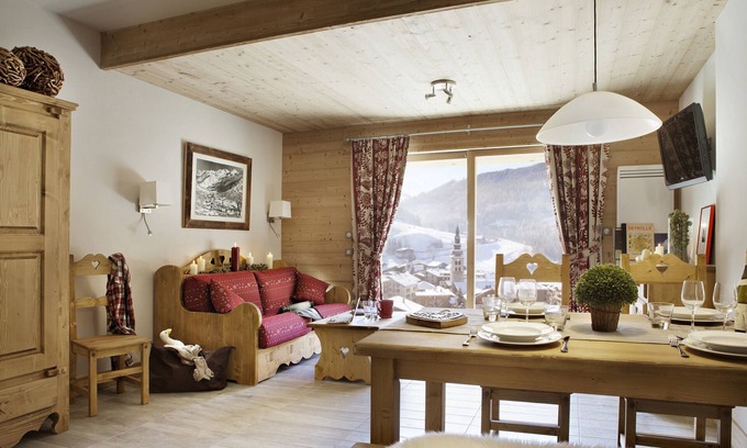 La Clusaz Apartment | LCZ - Charmant T3 avec piscine et spa, 4*