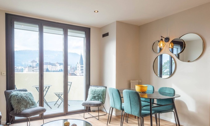 Annecy Apartment | LE BEAU MARCY - Contemporary city centre flat