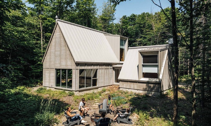 Chertsey Ski Chalet | Le Bois et Lumiere - Sauna, Nature & Lakes