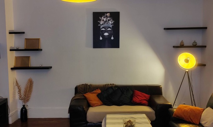 Bobigny Apartment | Le bonheur pantinois Elegant, quiet and spacious apartment