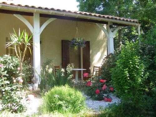 Sainte-Terre House | Le Bord de l'eau Studio