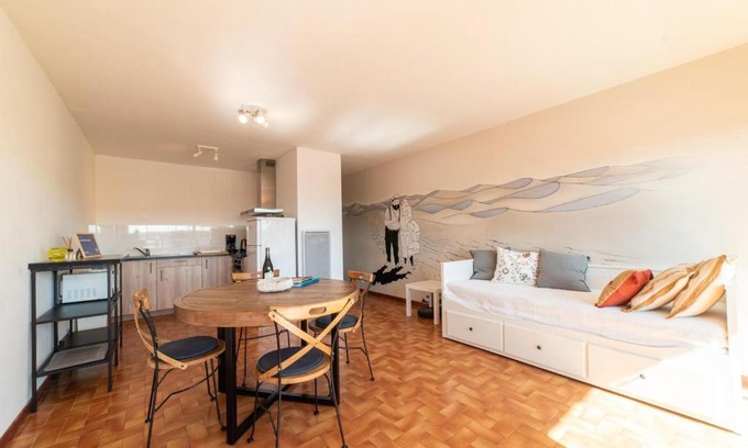 Port-la-Nouvelle Apartment | le bruit des vagues sur gîte echarou