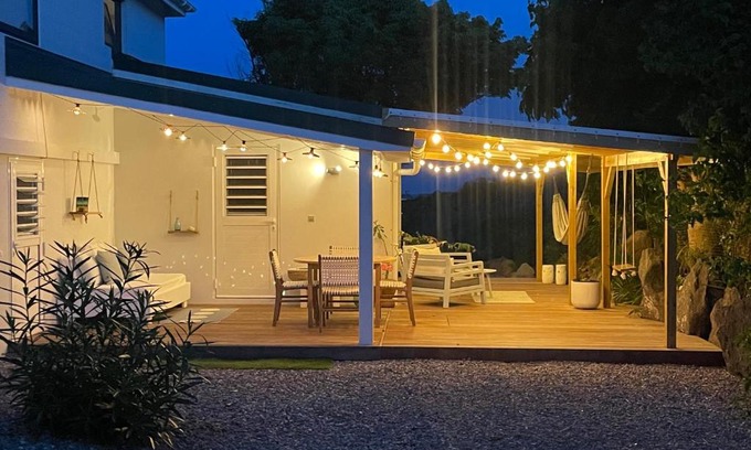 Petit Cul De Sac Beach House | Le Bungalow & Car rental