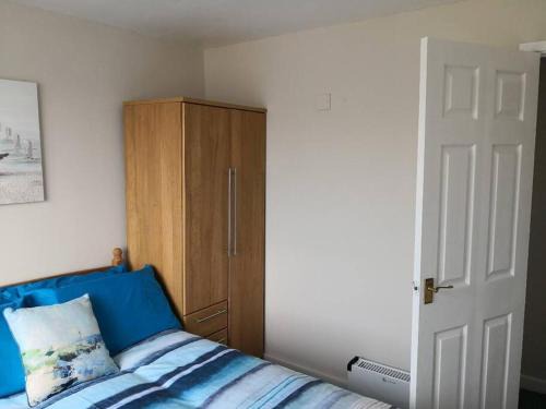 Pembroke Apartment | 'Le Chalet II' free unlimited wifi 2 bed chalet House
