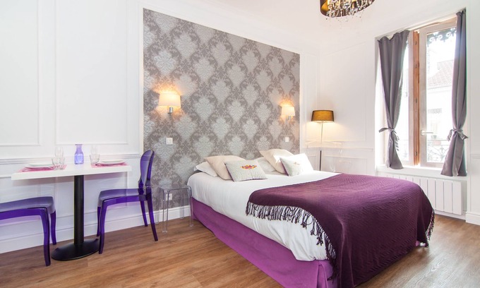 Charmettes - Bellecombe Apartment | LE CHAMBORD - Lyon apartment near PART DIEU