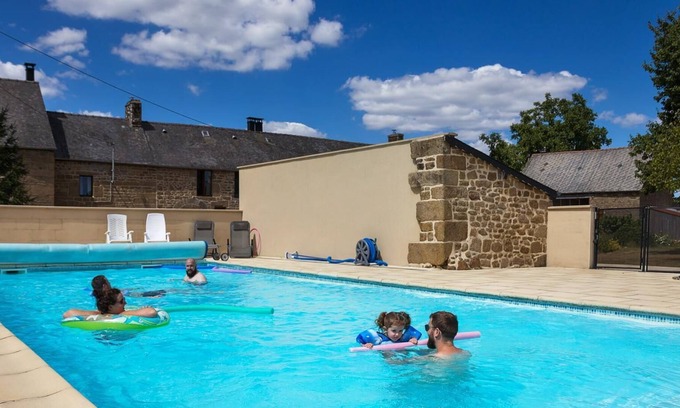 Melle House | Le Champ des Loups - Cerise