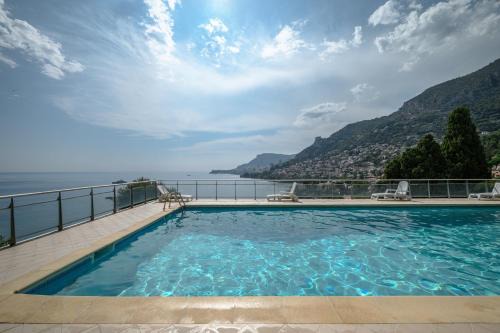 Roquebrune-Cap-Martin Apartment | Le COQ Massolin