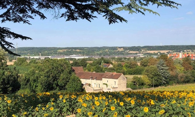 Dange-Saint-Romain Bed & Breakfast | Le Domaine de Bella