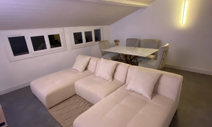 Agen Apartment | Le Foyer D'or - Hypercentre & Confort