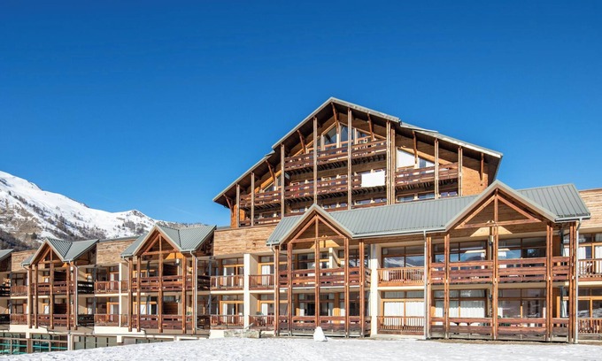 Valloire Apartment | Le Hameau de Valloire 2p5p Coin Nuit