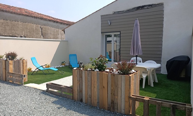 Plaine-D'Argenson House | Le Hangar de Mamie small country cottage
