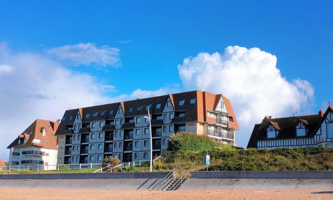 Cabourg Apartment | Le Lagon de Léon Studio Cabourg, Feet in the Water, Marcel Proust Promenade