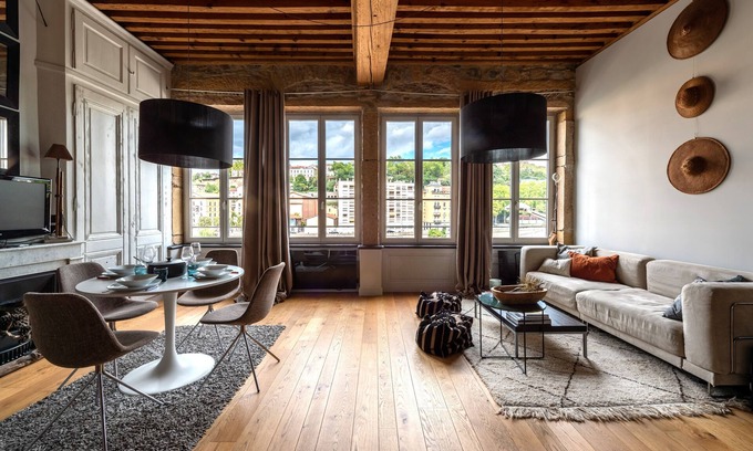 Fourviere Apartment | LE LOFT ETHNIC - Grand Studio avec magnifique vue