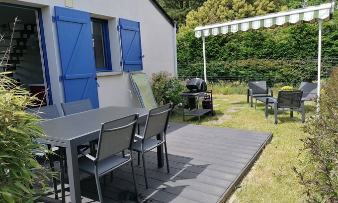 Sarzeau House | Le Logeo between Golf and Ocean, quiet houses surrounded by greenery