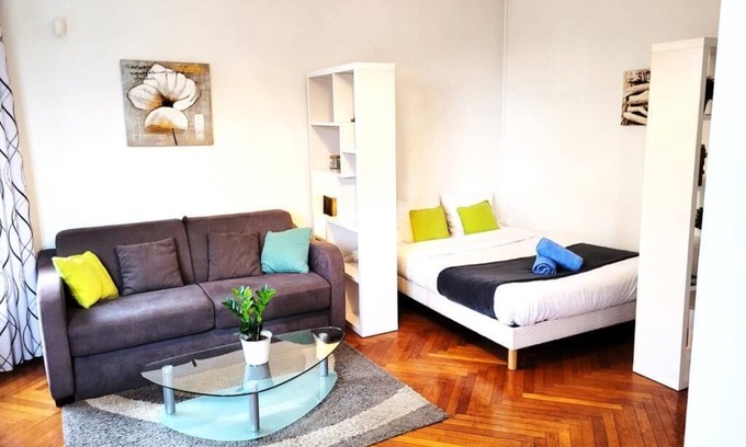 Plessis Tison Apartment | Le lumineux - Central apartment