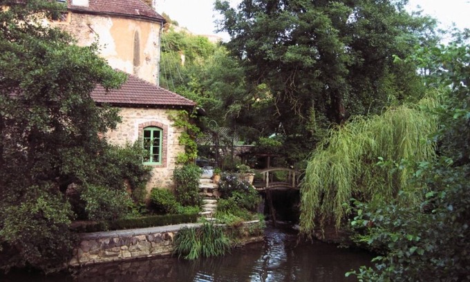 Semur-en-Auxois House | Le Moulin Vert