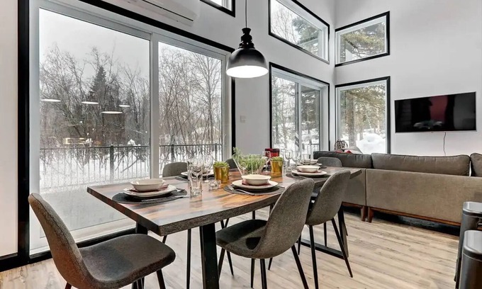 Saint Ferreol les Neiges Ski Chalet | Le Nordique