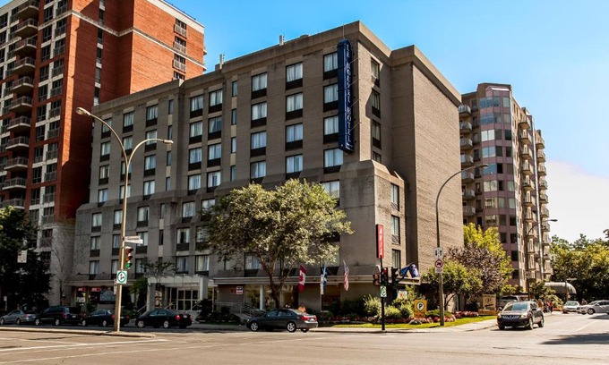 Shaughnessy Village Hotel | Le Nouvel Hotel