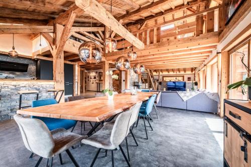 Abondance Ski Chalet | Le Perray Alpine Lodge