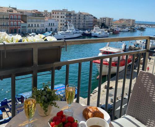 Sete Apartment | Le Petit Bijou Sète, 4 appartements au centre ville, 3 avec vue canal