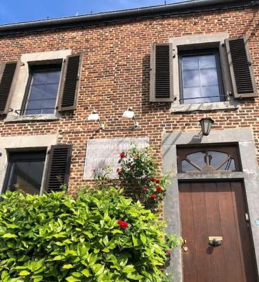 Fosses-La-Ville Apartment | Le petit chapitre