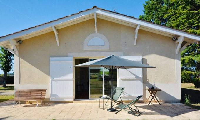 Martillac House | Le Petit Clos De Gorre