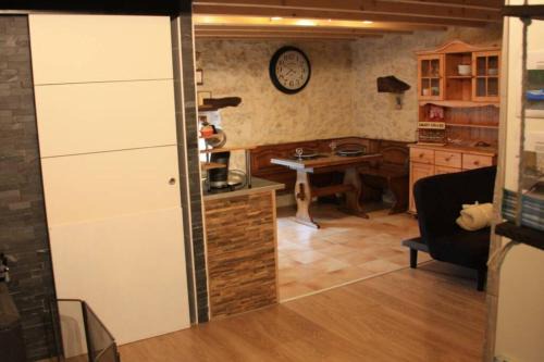 Chanaz Apartment | Le Portougais, chalet à Chanaz, la petite Venise savoyarde