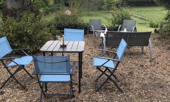 Saint-Astier Bed & Breakfast | "le pré du val" quiet bed and breakfast in the heart of nature
