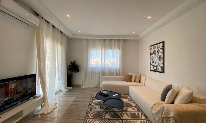 La Marsa Apartment | Le Relais: Apt de luxe à 5mn de la marsa