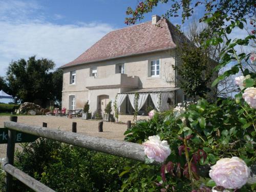 Champagne-Saint-Hilaire House | Le Relais du Haras