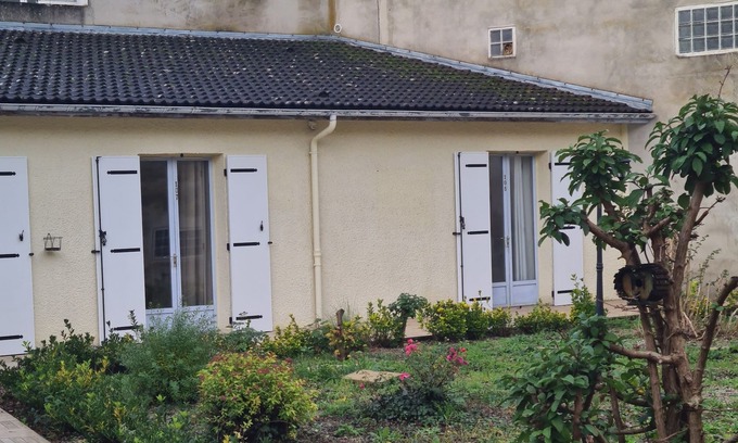 Saint-Pol-sur-Ternoise Hotel | Le Royal