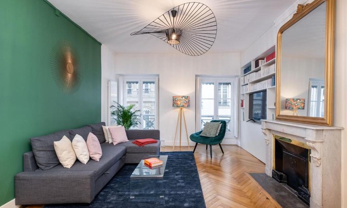 Lyon City Centre Apartment | Le Savoir
