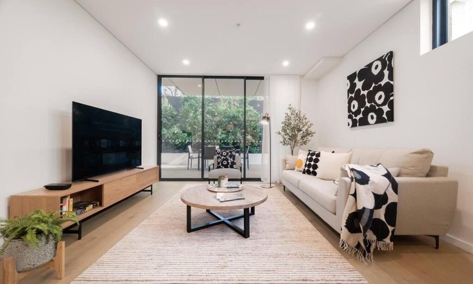 Neutral Bay Apartment | Le Soleil The Sun-Inspired Luxury Apartment