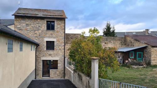 Saint-Pierre-dels-Forcats Apartment | Le Toit du Cambre d'Aze