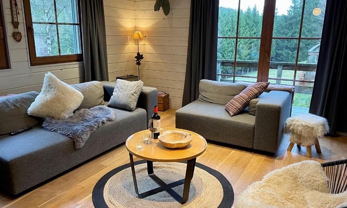 Buellingen Ski Chalet | Le Voyageur