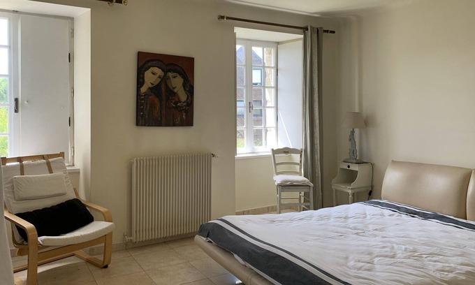 Treguier Apartment | leandy paddock