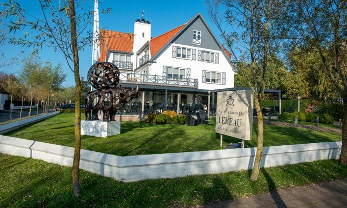 Het Zoute Hotel | Lebeaubylivingroom Hotel