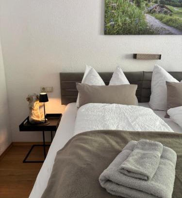 Landeck Apartment | Lechtaler Alpenblick Landeck - Privatzimmer & Ferienwohnung