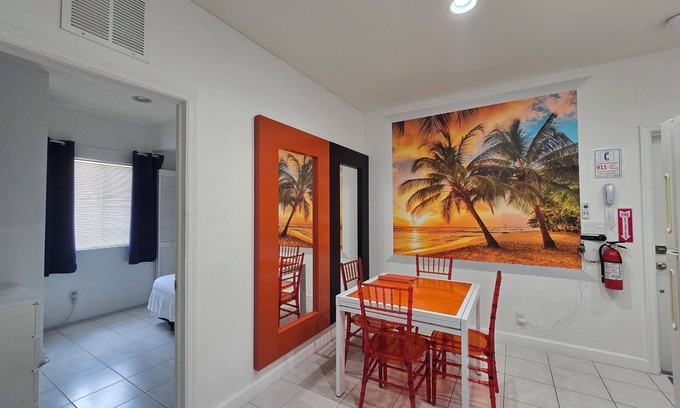 Royal Poinciana Apartment | LED Stars with BBQ/Grill