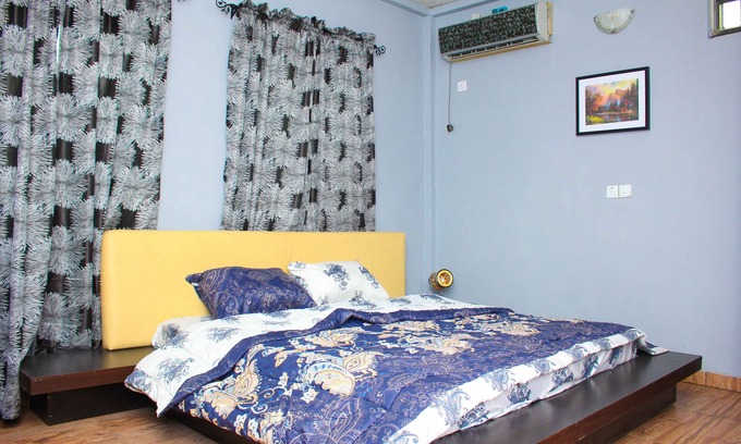 Lekki Phase 1 Bed & Breakfast | Lekki Deluxe Room With Oceanfront View (1)