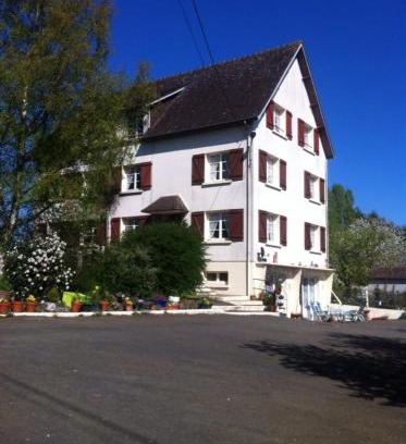 Juvigny-sous-Andaine Bed & Breakfast | Lenard Charles Bed & Breakfast