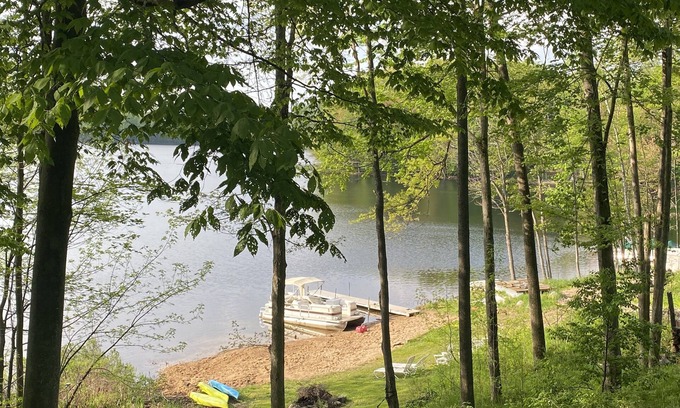 Le Roy House | Leroy Lake House