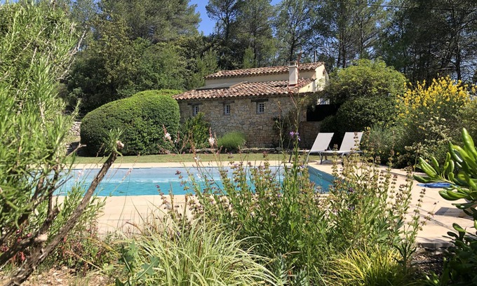 Cotignac House | Les 2 Palmiers :6 to 10 Family holidays in Provence
